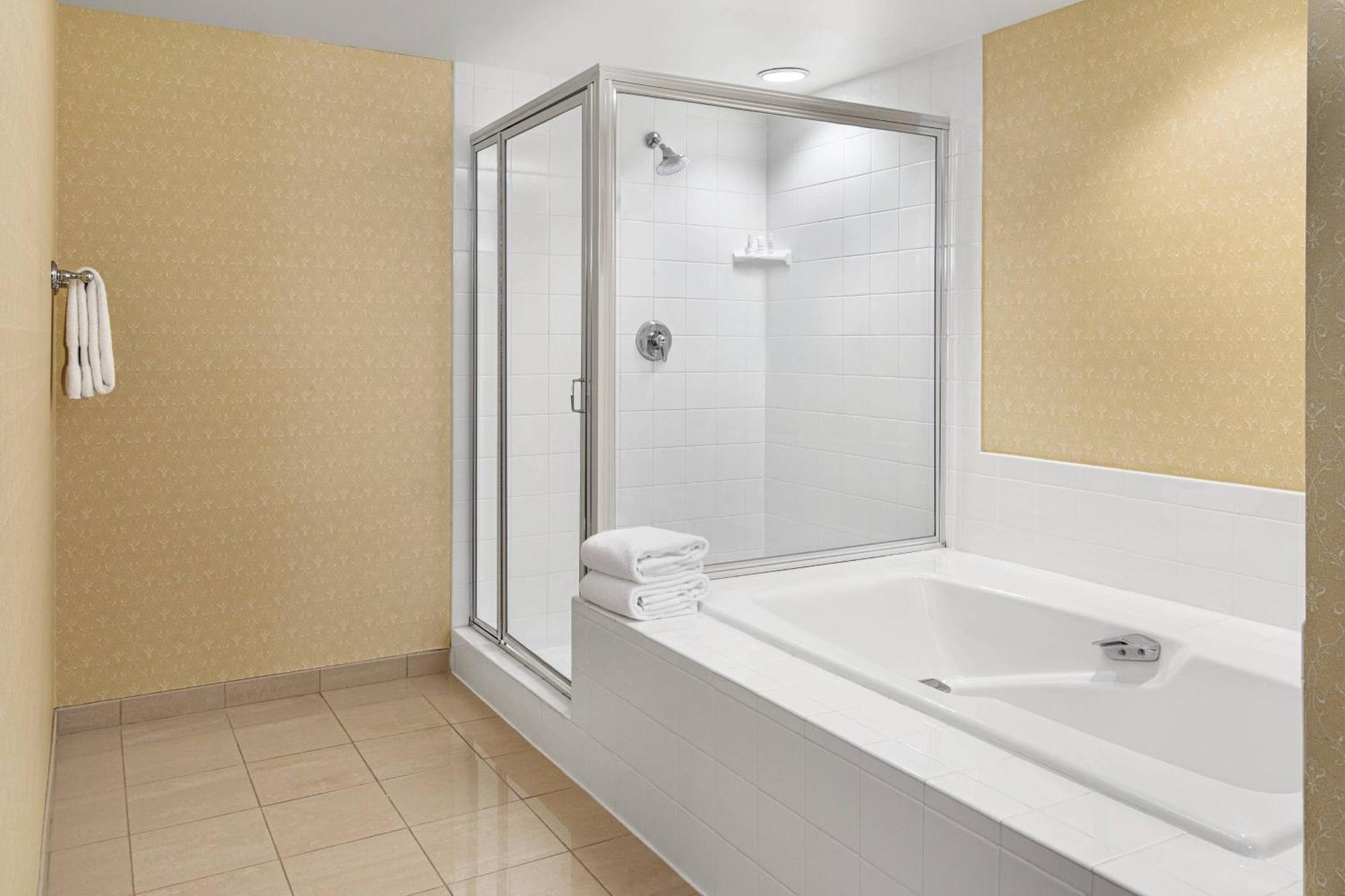 Spartanburg Marriott Bagian luar foto