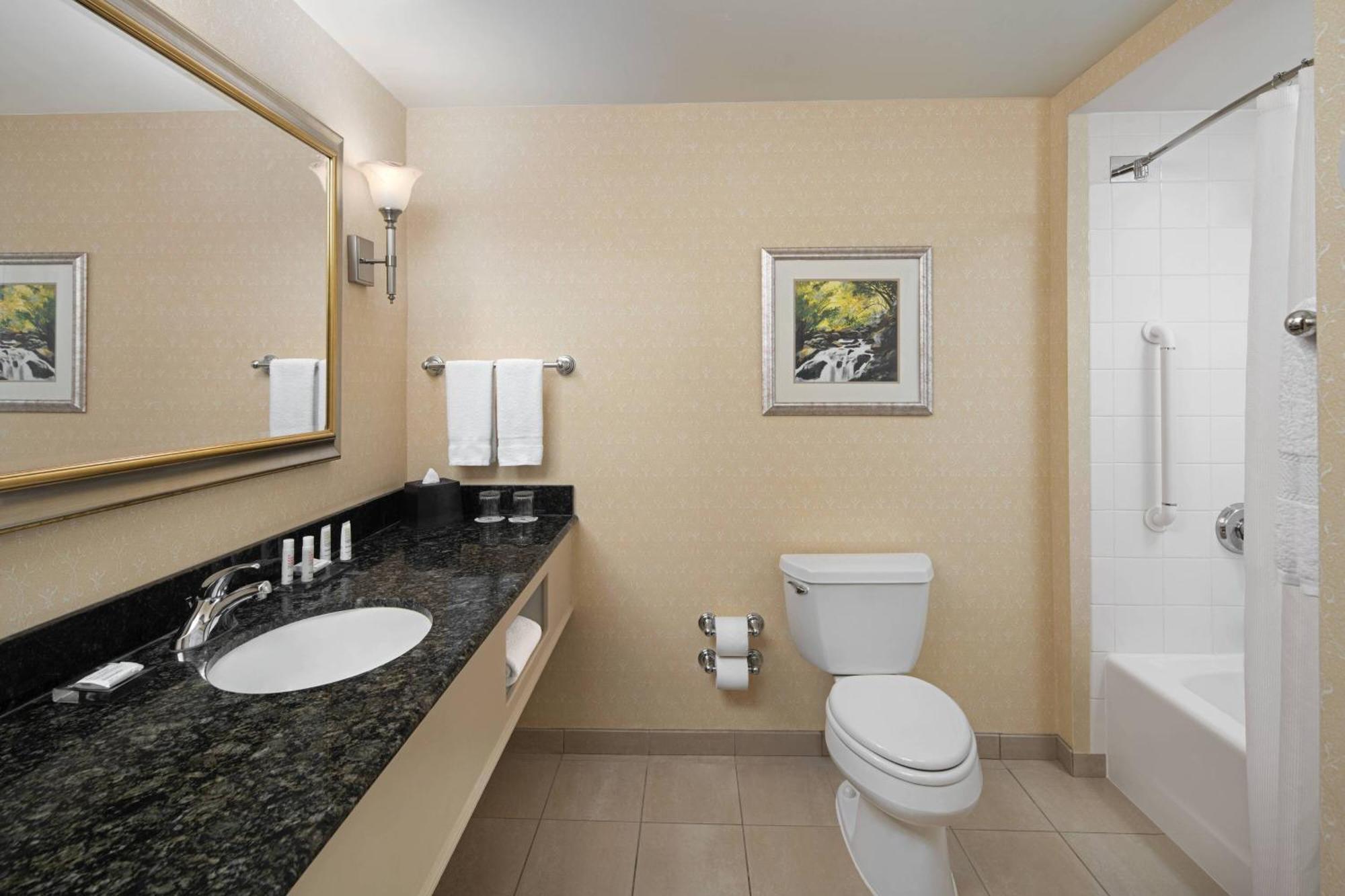 Spartanburg Marriott Bagian luar foto